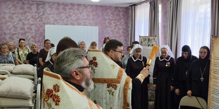 Больница Святителя Алексия открыла в Горловке учебный класс для подготовки медсестер