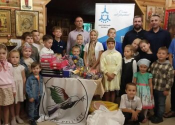 Год «Многодетного Луганска»: семьи собрались в храме