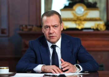 Медведев назвал слухи о мобилизации провокацией врага
