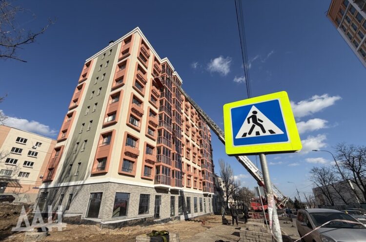 Новостройки в России дешевеют в шести регионах: Хакасия и Астрахань лидируют по падению