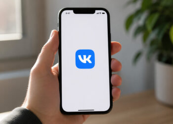 Приложения VK и MAX удалили из Google Play