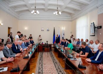 Сбер поздравил металлургов ДНР с профессиональным праздником