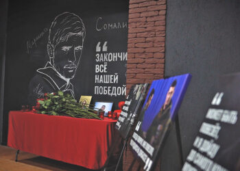 Сослуживец Гиви призвал молодежь ДНР чтить память защитников