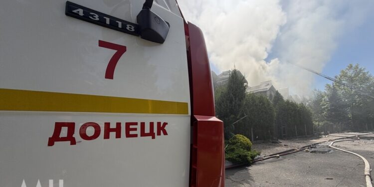 Трагедия в ДНР: удар дрона ВСУ унёс жизни двух человек в легковушке