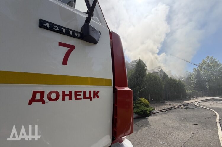Трагедия в ДНР: удар дрона ВСУ унёс жизни двух человек в легковушке