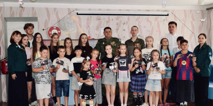 В ДНР дети встретились с бойцами батальона «Сомали» в день рождения Героя Михаила Толстых