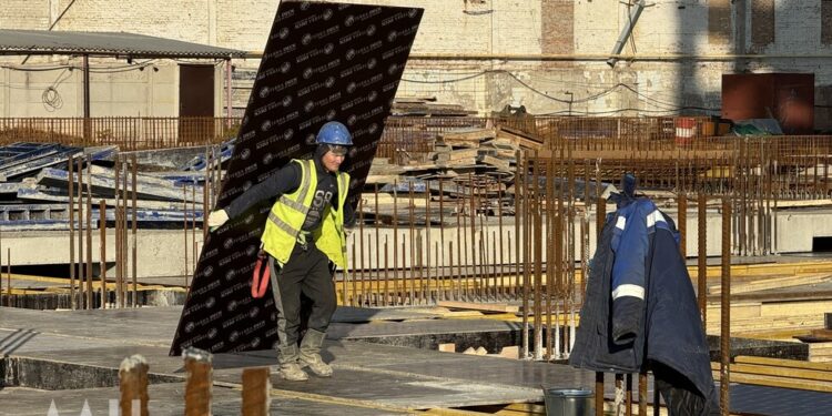 В Донбассе и Новороссии выдали 130 разрешений на строительство жилья