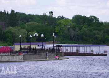 В Донецкой Народной Республике запускают программу развития экологического туризма. В регионе появятся глэмпинги, благоустроенные пляжи и сеть пеших маршрутов общей протяженностью 90 километров.