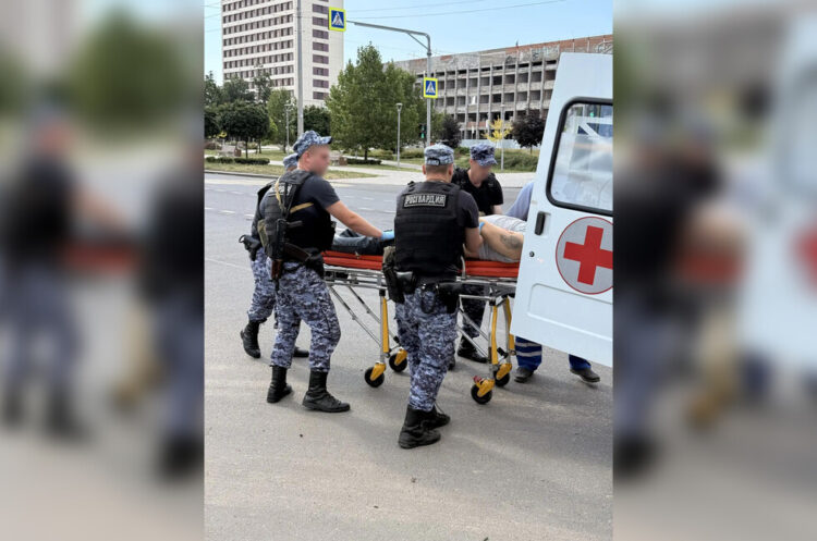 В Мариуполе сотрудники Росгвардии спасли пешеходов, сбитых на «зебре»