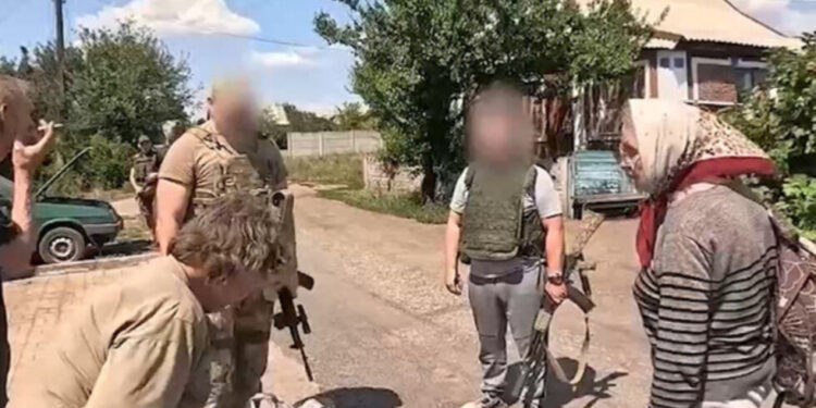 Бойцы «Южной» группировки вывели семерых пожилых из Константиновки