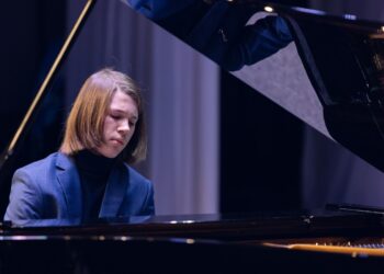 «Донбасский экспресс» — точка старта пианиста из Донецка