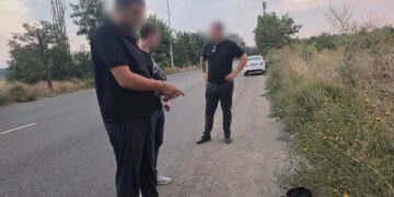 Друг навел грабителей на бизнесмена с Mazda в Мариуполе