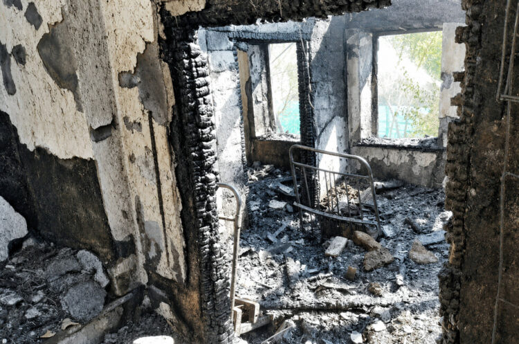 Два человека пострадали на пожарах в ДНР