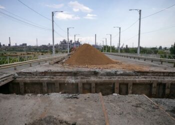 Мост у Азовстали в Мариуполе откроют до конца сентября