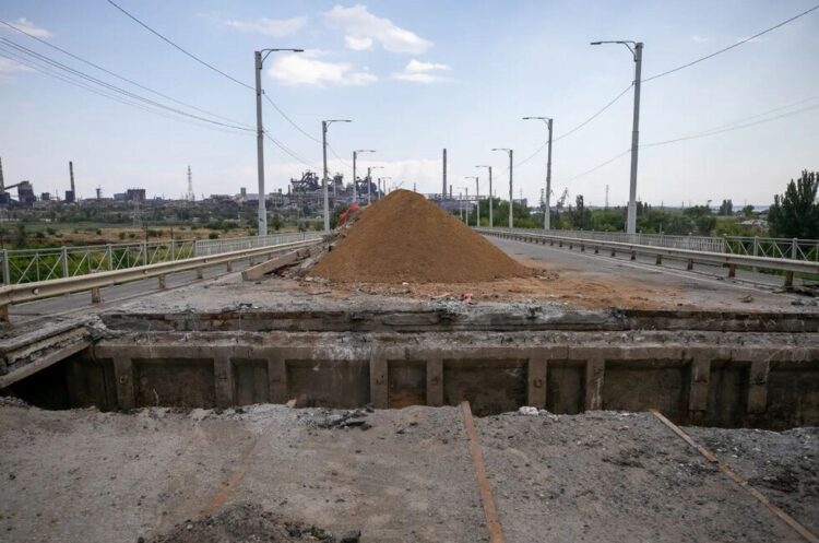 Мост у Азовстали в Мариуполе откроют до конца сентября