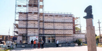 Панно и защита от воды: музей Седова в ДНР отремонтировали уже наполовину