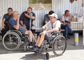 «Свобода движения»: ветераны СВО сдают на права в ЛНР