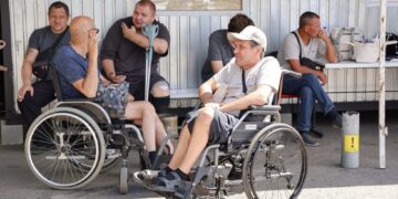 «Свобода движения»: ветераны СВО сдают на права в ЛНР