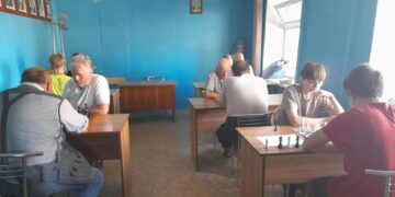 В Бердянске в День флага России прошел шахматный турнир