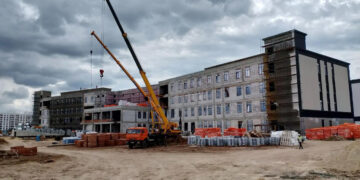 В Мариуполе строят новые корпуса медицинского центра
