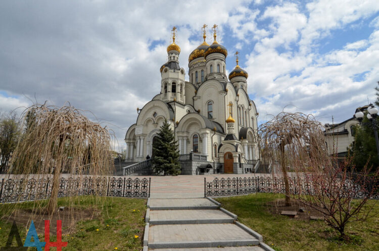 ВСУ атаковали собор в Горловке: ранены священнослужители