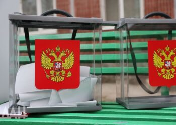 «Единая Россия» лидирует в 208 округах с 57,83% голосов