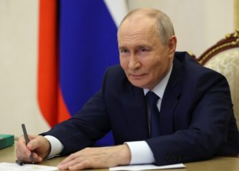 Путин бойцам СВО: голосование за вас, люди верят в Победу