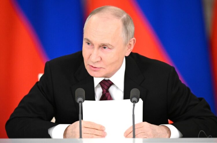 Путин: голоса на выборах ответят тем, кто хочет ослабить РФ