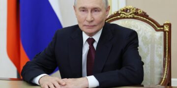 Путин обратился к школьникам и студентам в День знаний