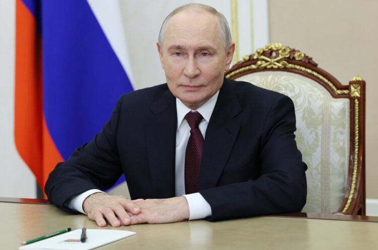 Путин обратился к школьникам и студентам в День знаний