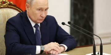 Путин сообщил о профиците бюджета в 606 млрд за август