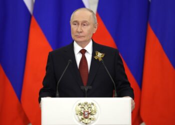 Путин: жители Донбасса проявили мужество на выборах