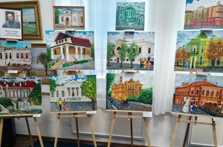 Выставка Шелестенко открылась в Скадовске в День города