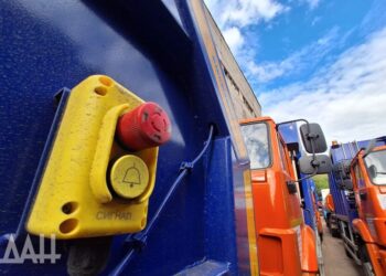 ДНР получит почти 50 единиц техники для уборки мусора