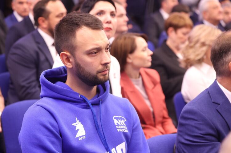 Добровольский отстоит интересы молодежи ДНР в Госдуме